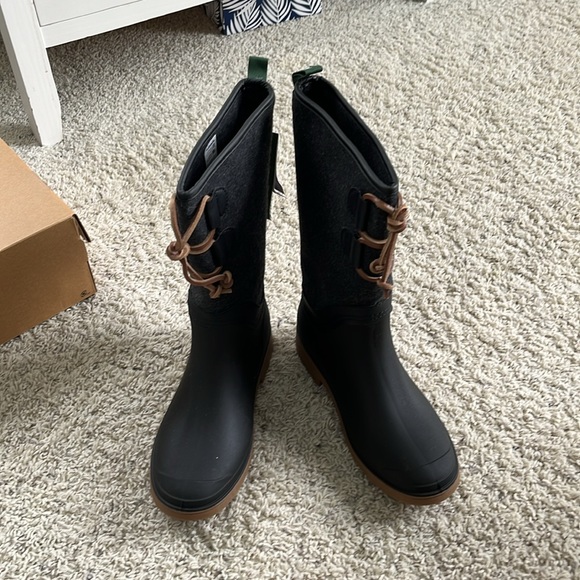 Kamik Abigail black size 7, NIB - Picture 6 of 10